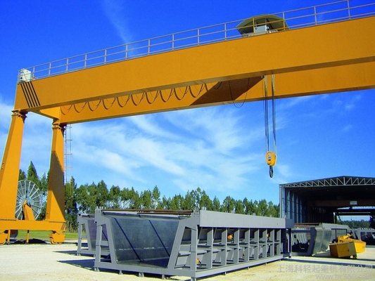 pórtico de 40 toneladas Crane For Highway Construction da viga do dobro da construção