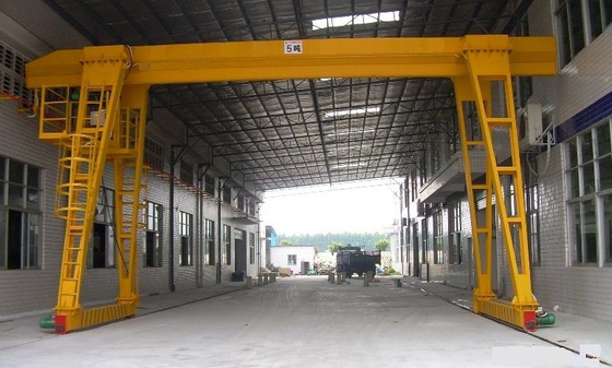 De 10 toneladas eu irradio o pórtico de levantamento Crane Used For Lifting Aluminum