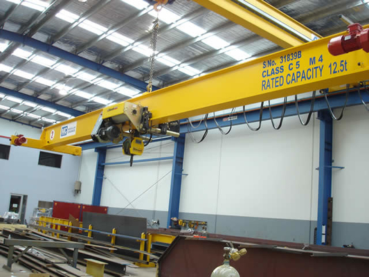 Crane With de viagem aéreo de 3.2 toneladas COSTURA o modelo europeu do motor
