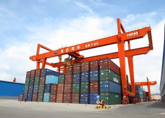 o trilho 35-50T montou o empilhamento dos guindastes 45m/Min Double Girder Gantry Crane
