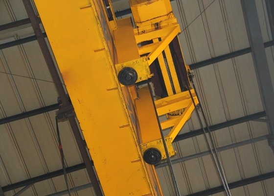 Guindaste de ponte aéreo elétrico da altura livre do guindaste A3 A4 de Q235 Q345B LDP baixo