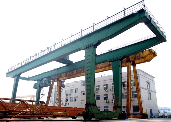 Viga dobro personalizada Goliath Crane 20 trole de 30 60 Ton Gantry Crane With Mobile