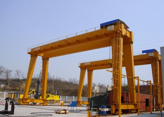 Guindaste de levantamento do material de construção do guindaste de pórtico 32T da ponte do GOST do ISO do CE