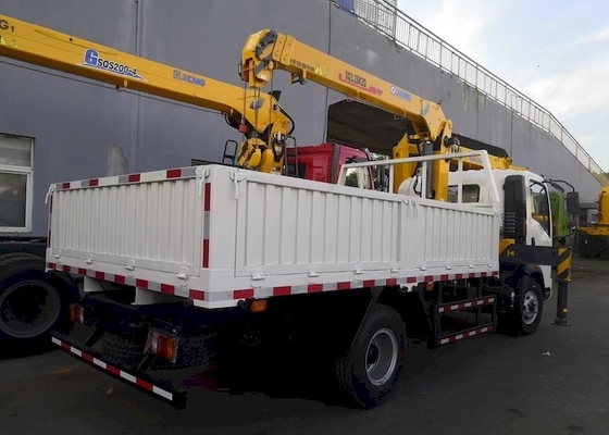 Guindaste montado caminhão 75km/H 88km/H 8 Ton Crane Truck do crescimento da eficiência elevada